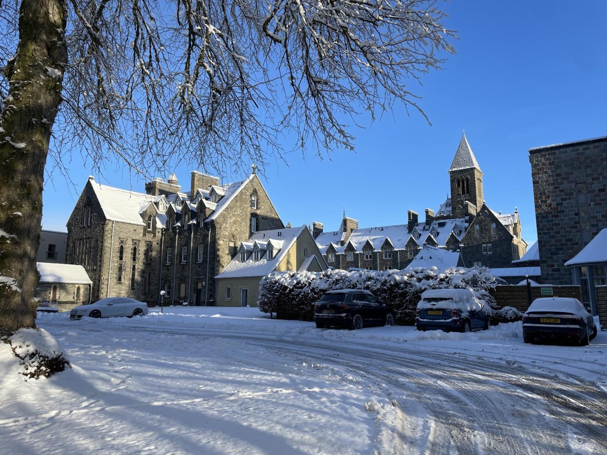 The Classrooms, Loch Ness Abbey - 142M2 Lifestyle & Heritage Apartment - Pool & Spa - The Highland Club - Resort On Lake Shores Fort Augustus Luaran gambar