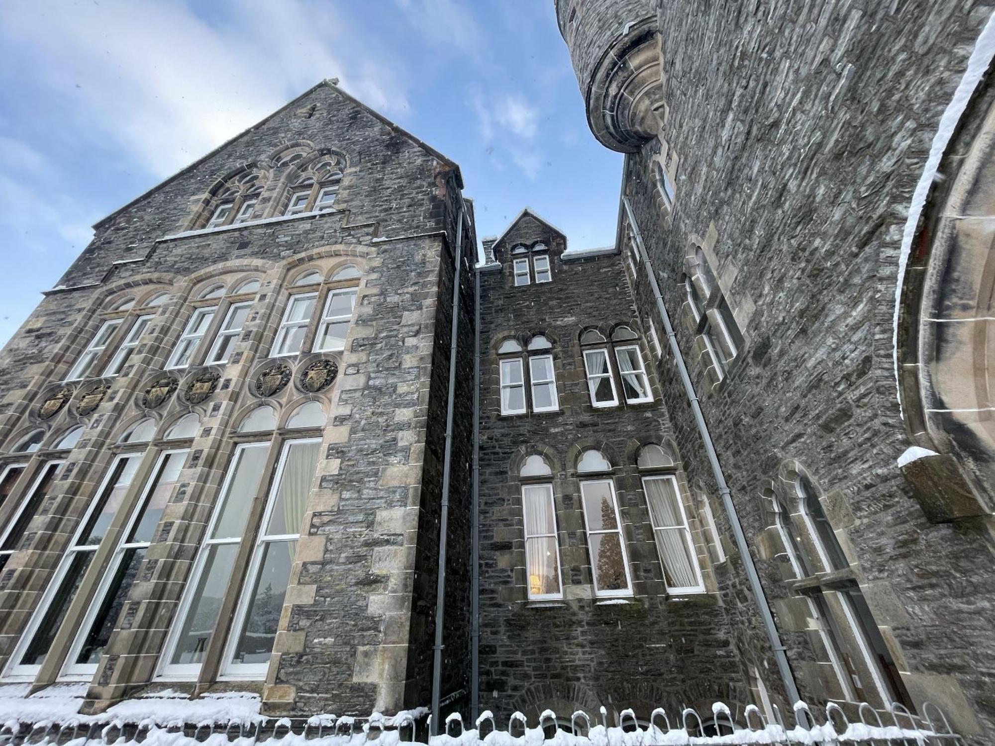 The Classrooms, Loch Ness Abbey - 142M2 Lifestyle & Heritage Apartment - Pool & Spa - The Highland Club - Resort On Lake Shores Fort Augustus Luaran gambar